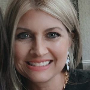 Meet your Posher, Deborah